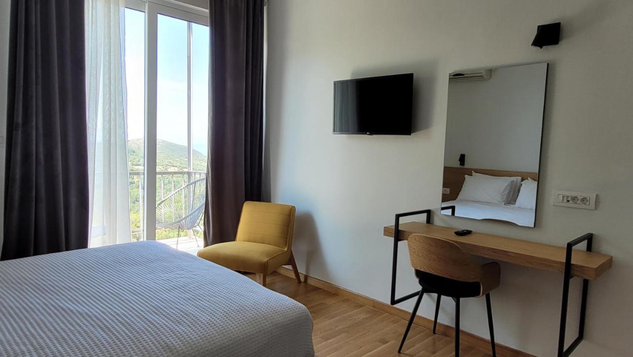 Theoxenia Hotel Andritsaina Exterior foto